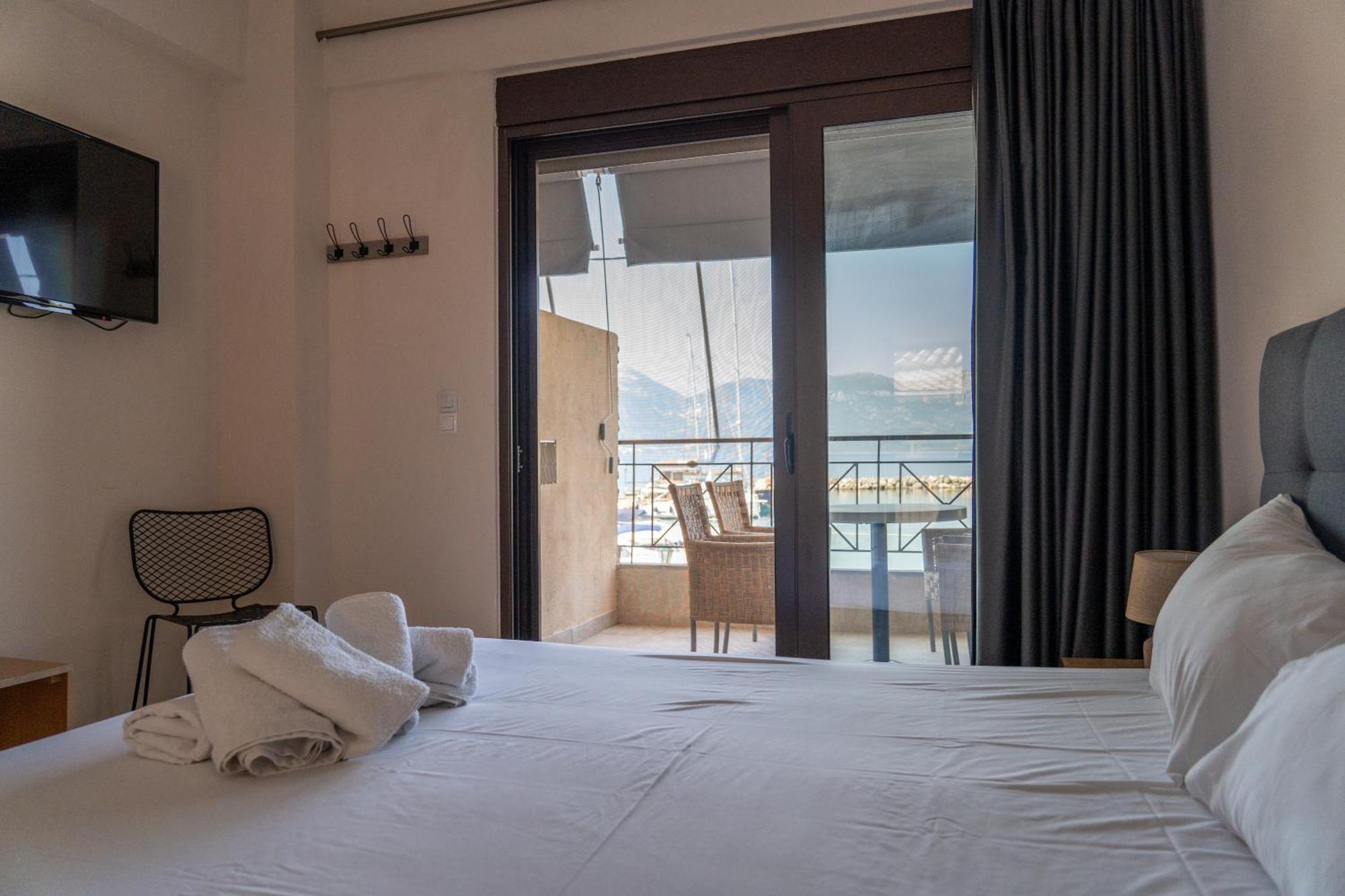 Prego Living Apartments Vathi  Ngoại thất bức ảnh