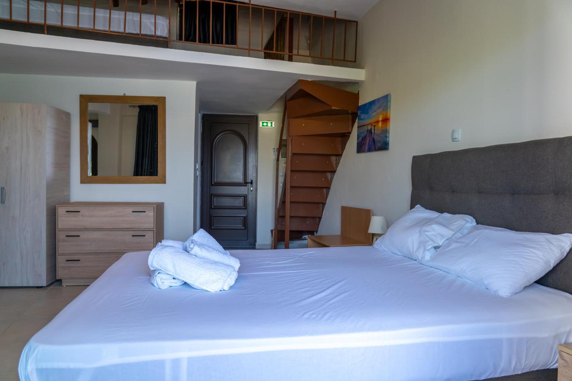 Prego Living Apartments Vathi  Ngoại thất bức ảnh